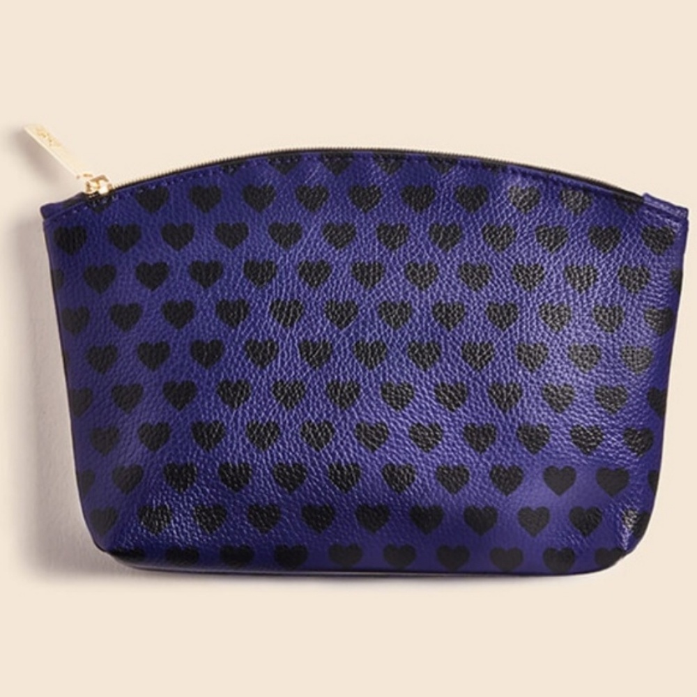 Ipsy cosmetics makeup bag /case purple hearts